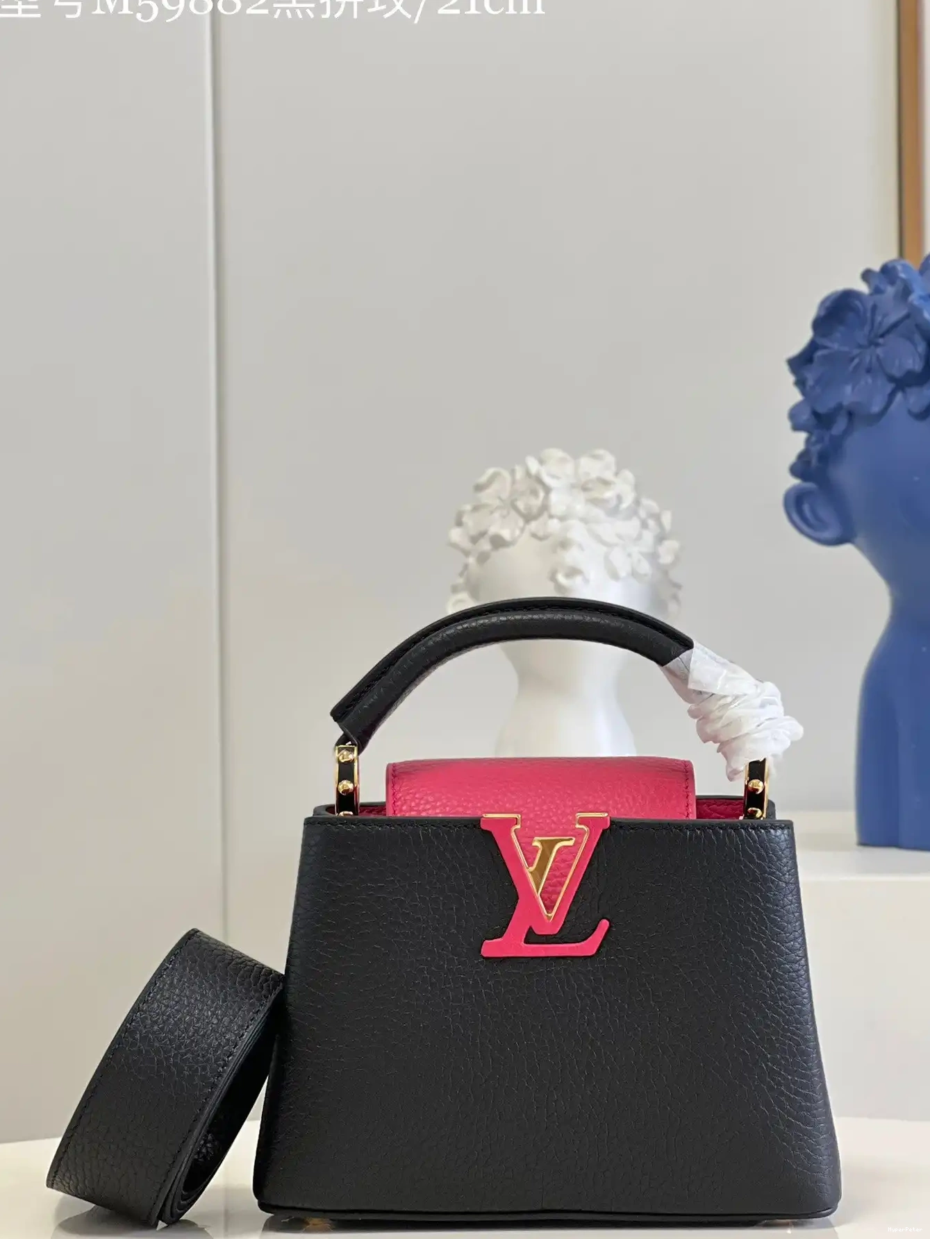 CAPUCINES MINI VUITTON LOUIS 0611